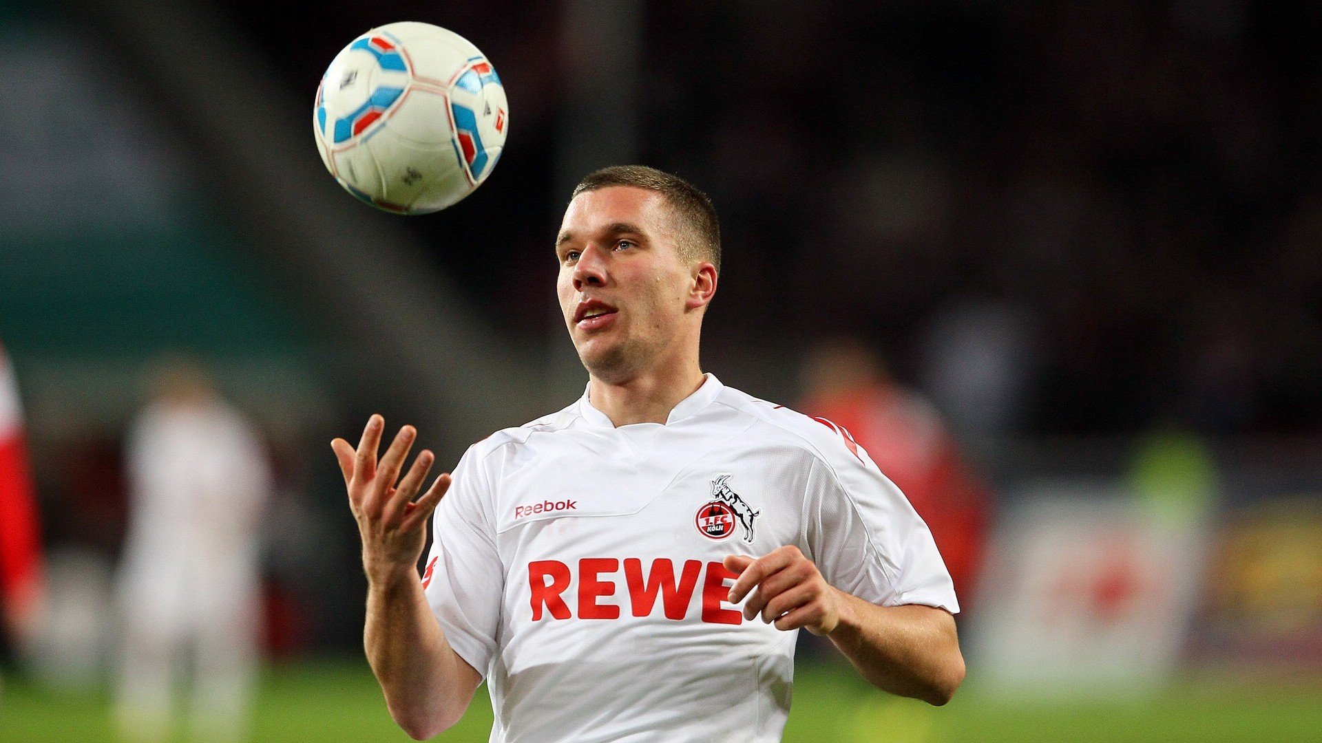 气候变迁中的运动挑战，绿色运动引领潮流，气候变化对体育运动的影响