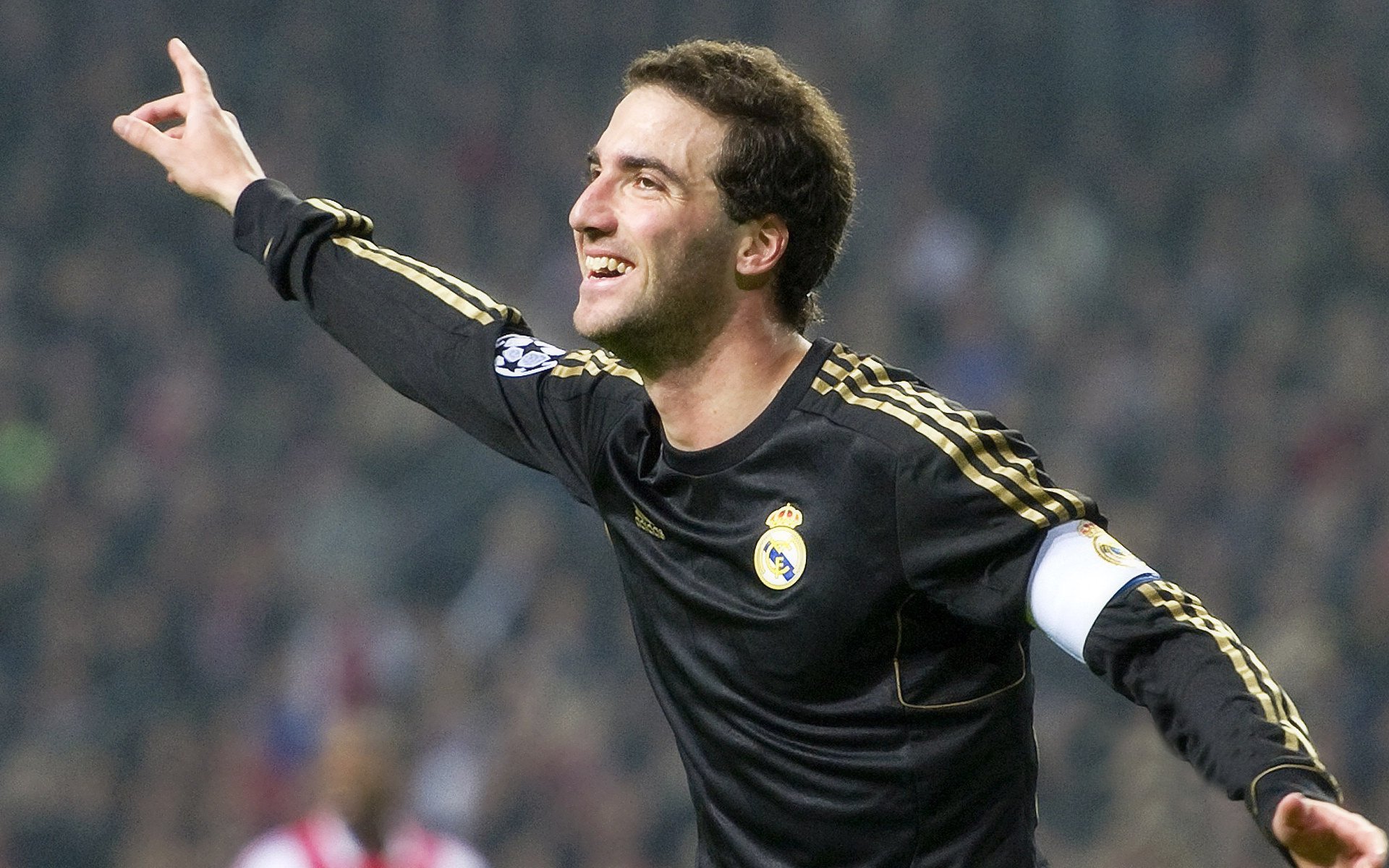 短视频与直播同步，比赛瞬间即时共享，短视频内容和直播内容不一致可以吗