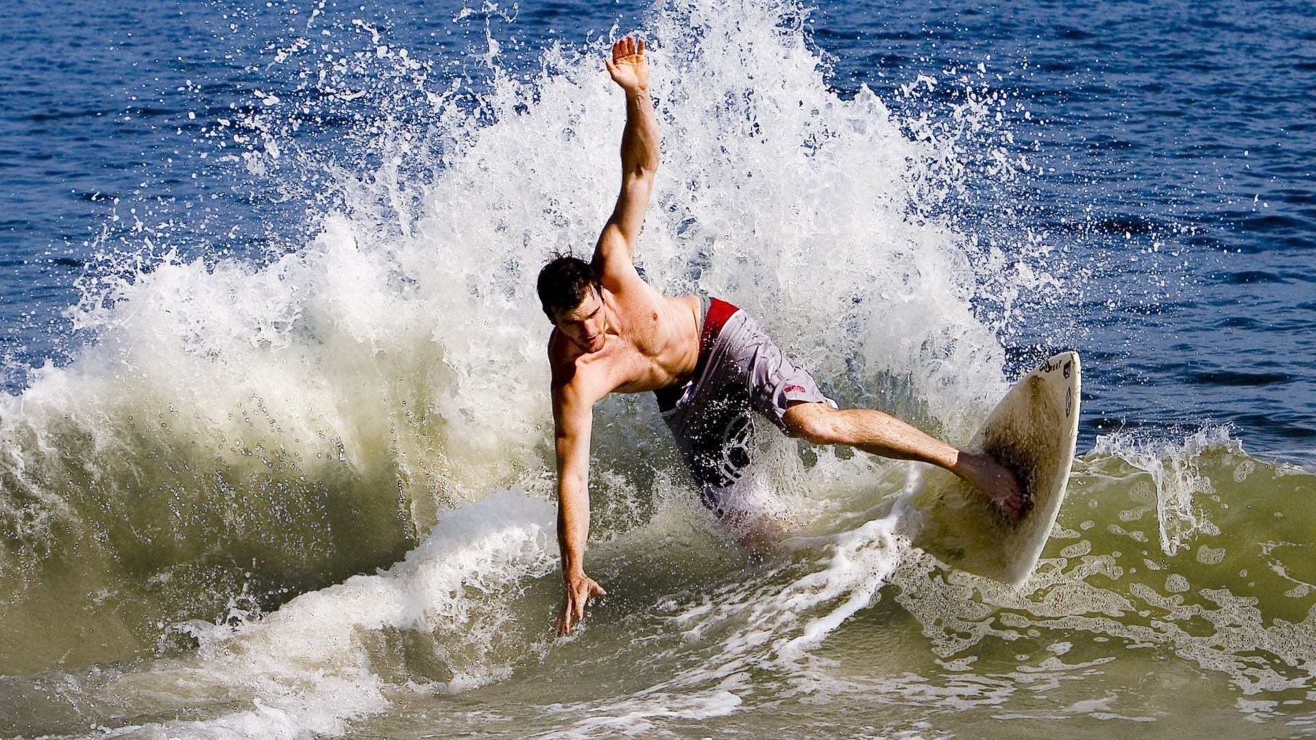 虚拟现实技术驱动电竞体验革新，虚拟现实技术百度百科